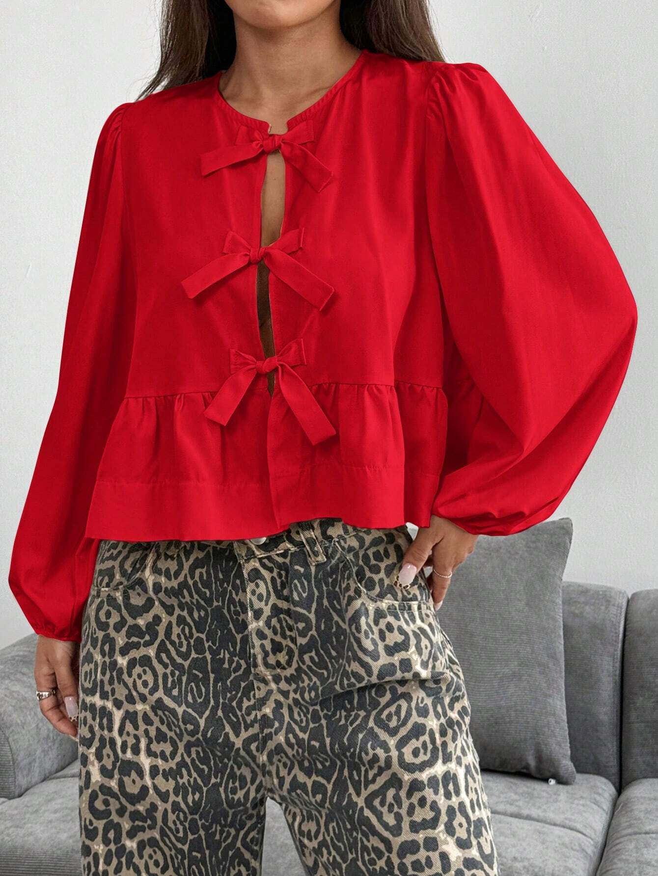 Women Front Bow Short Top