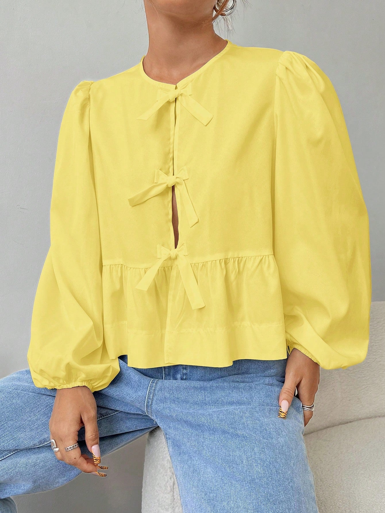 Women Front Bow Short Top