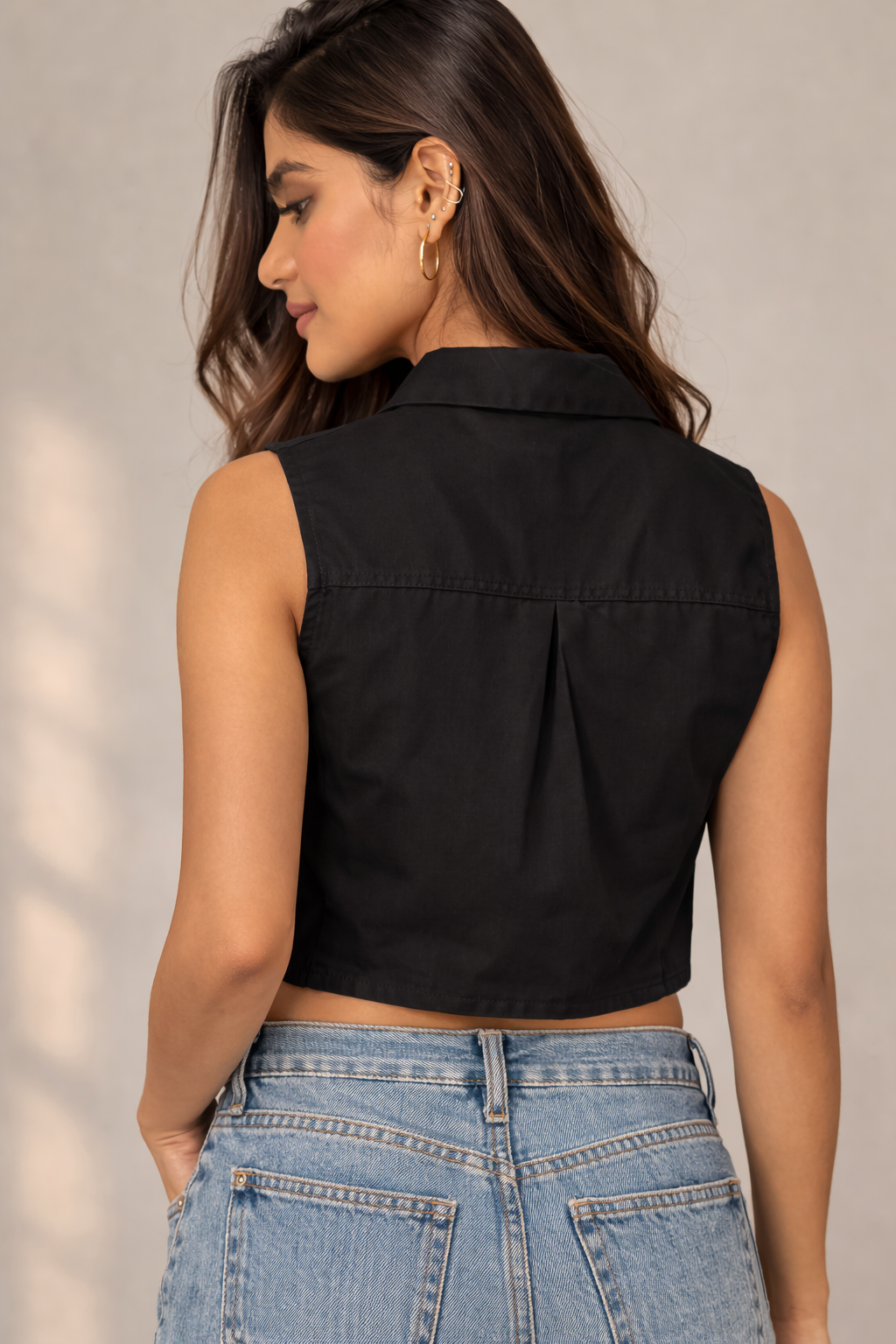 BE BOSY Women’s Solid Sleeveless Casual Shirt