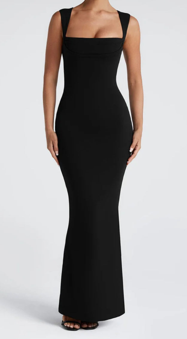 Black body fit Maxi Dress