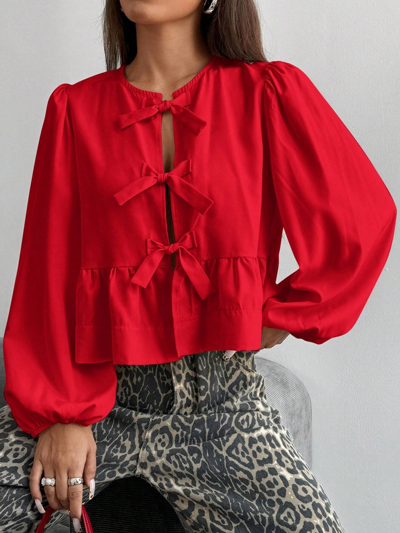 Women Front Bow Short Top