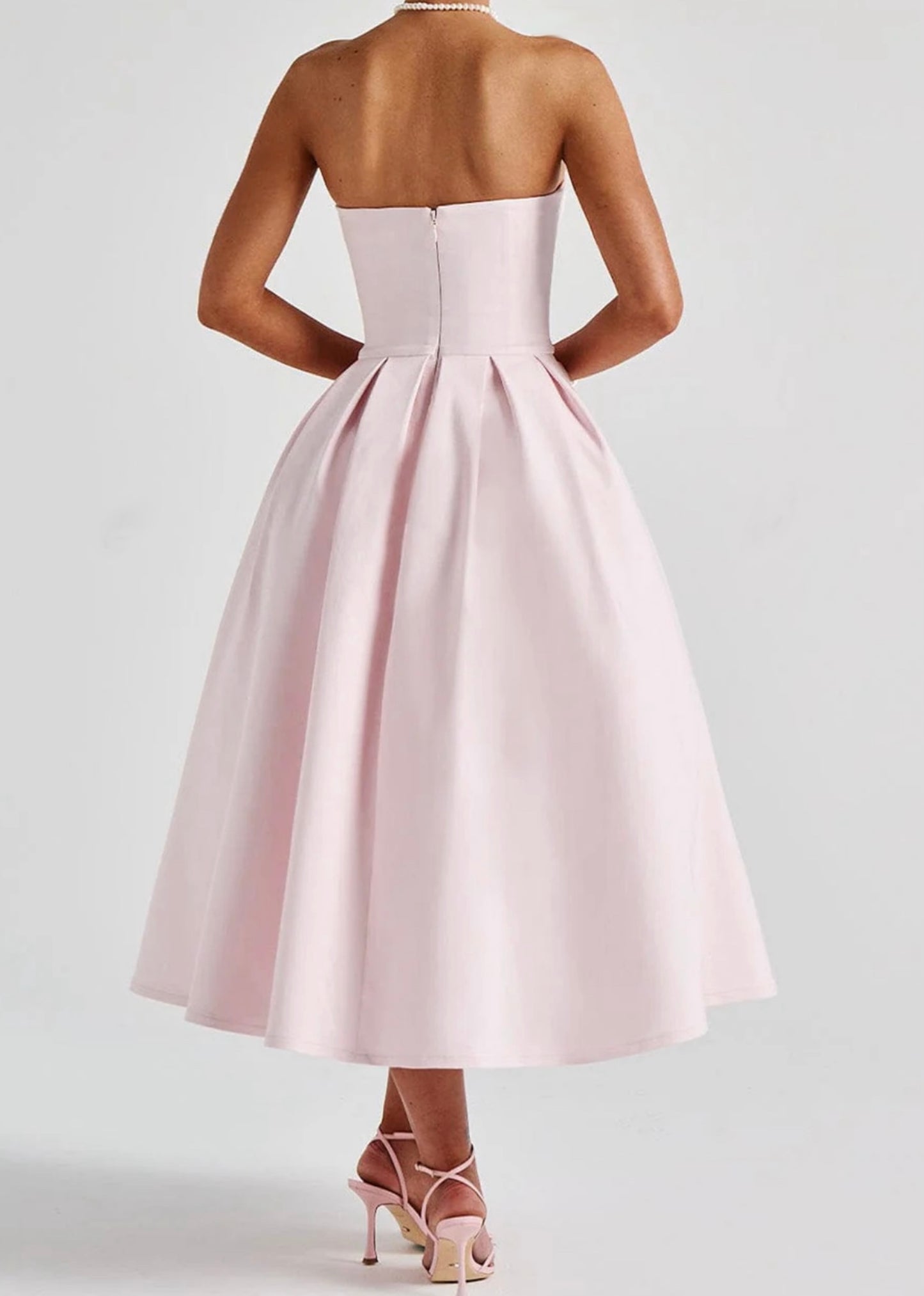 Elegant Flared Sleeveless Long Dress – Soft Pink Perfection